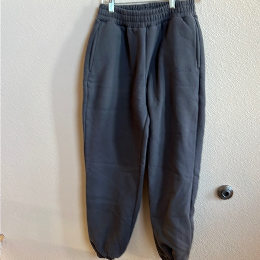 Comfrt sweatpants, size medium, gray